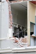 (C) Chris Daniels Earthquake 06